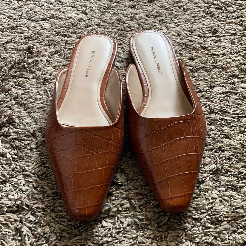 Banana Republic Brown Croc-Embossed Leather Mules